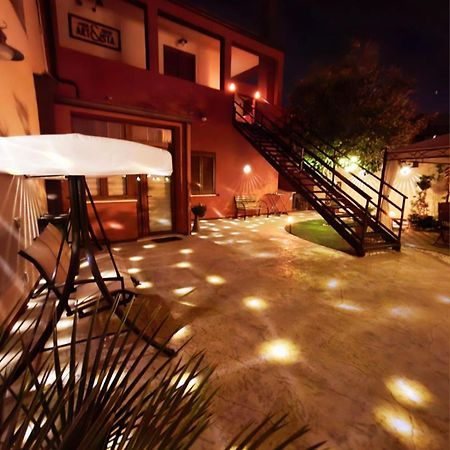 Artista B&B Cabras Exterior photo