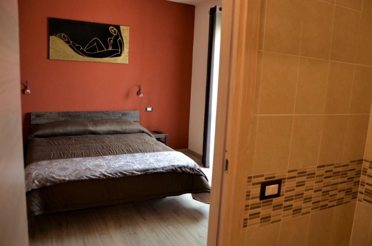 Artista B&B Cabras Exterior photo