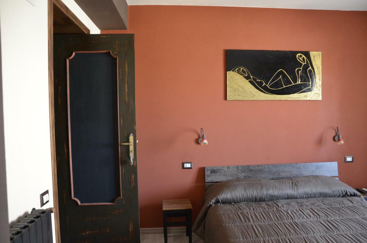 Artista B&B Cabras Exterior photo