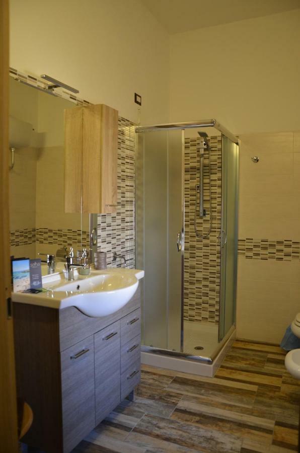 Artista B&B Cabras Exterior photo